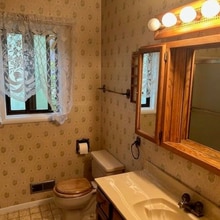 109 N Washington Dr in Mount Shasta, CA - Building Photo - Building Photo