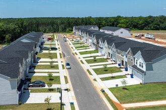 Finley Landing in Smithfield, NC - Building Photo - Building Photo