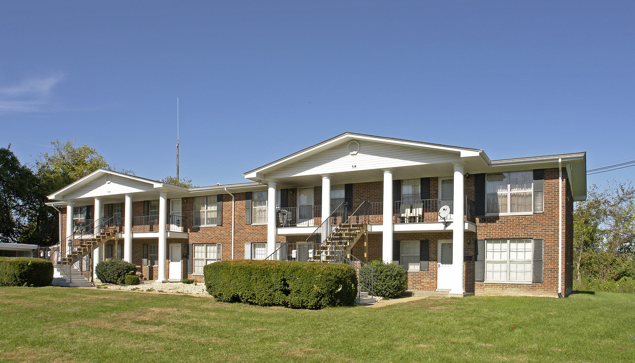 38 Ben Louis Dr in Belleville, IL - Foto de edificio