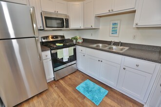 4416 Dunning Rd in Norfolk, VA - Building Photo - Building Photo