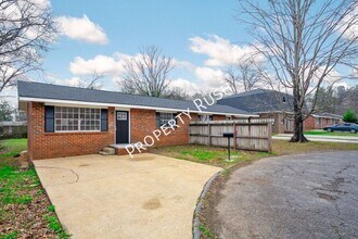3332 Gundy Dr in Chattanooga, TN - Building Photo - Building Photo