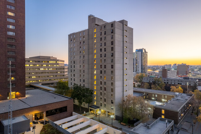 Baker House in Calgary, AB - Building Photo - Building Photo