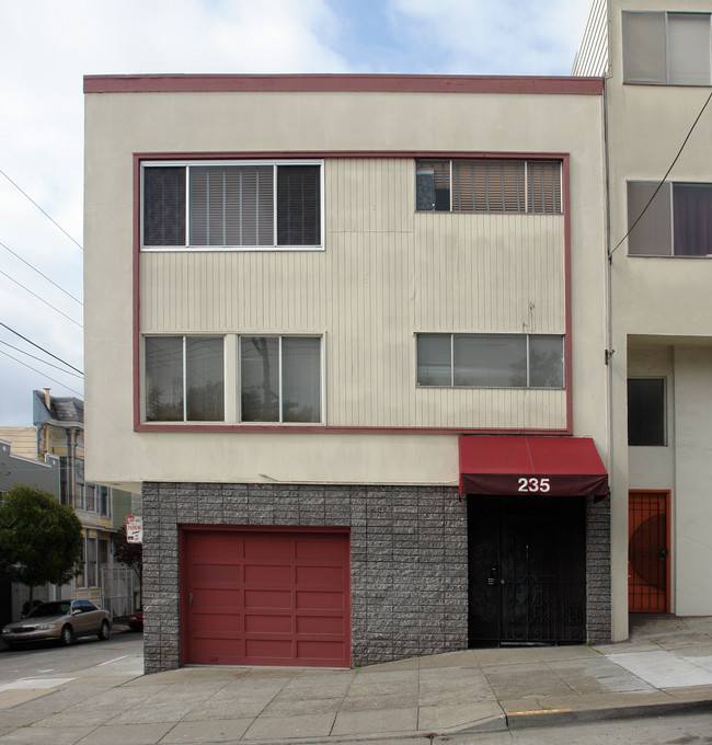 235 Buchanan St in San Francisco, CA - Building Photo - Building Photo