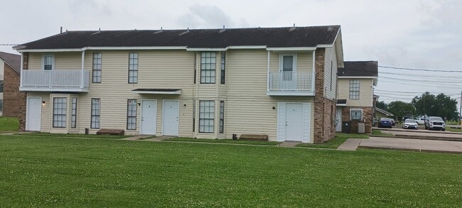property at 113 Oak Ridge Ave