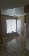 2680 Menlo Square Dr in Las Vegas, NV - Building Photo - Building Photo