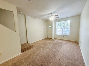 3510 SW 30th Way in Gainesville, FL - Building Photo - Building Photo