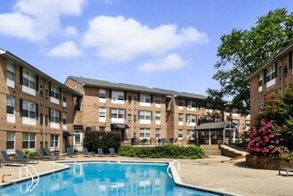 Northbrook Apartments in Philadelphia, PA - Building Photo - Building Photo