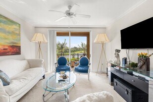 11750 St Andrews Place in Wellington, FL - Building Photo