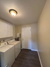 2761 Woodruff Ln in Ypsilanti, MI - Building Photo - Building Photo