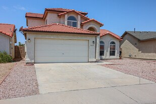 1850 N 84th Ln in Phoenix, AZ - Building Photo