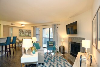 Chesapeake Bay in Newport News, VA - Building Photo - Interior Photo