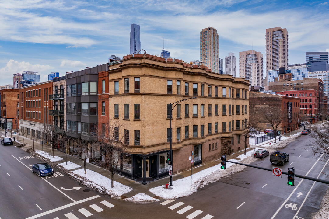 501 N Wells St in Chicago, IL - Building Photo