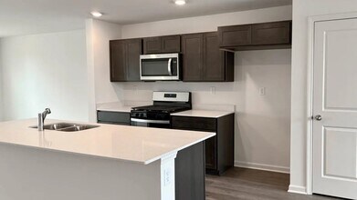 6550 Linden Trl in Bull Valley, IL - Building Photo - Building Photo