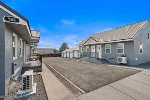 508 2nd Ave in Zillah, WA - Building Photo