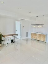 8400 Byron Ave in Miami, FL - Building Photo