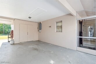 235 Thistle Ct in Lehigh Acres, FL - Building Photo - Building Photo