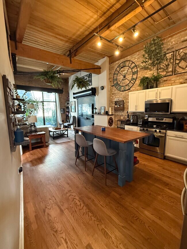 property at 420 W Ontario St
