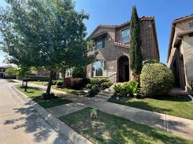 119 Palacio St in Irving, TX - Building Photo