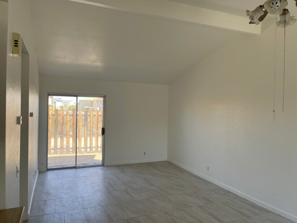 73874 Sunnyvale Dr, Unit D in Twentynine Palms, CA - Building Photo