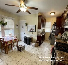 21 Bothwell Rd, Unit 1 in Boston, MA - Foto de edificio - Building Photo