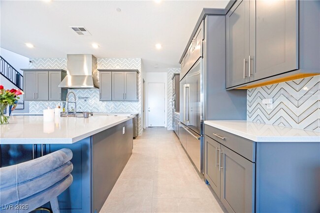 318 Shaded Canyon Dr in Henderson, NV - Building Photo - Building Photo