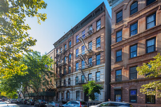 160 W 84th St in New York, NY - Foto de edificio - Primary Photo