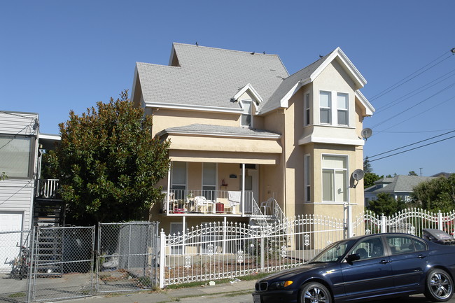 2337 21st Ave in Oakland, CA - Building Photo - Building Photo