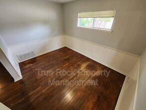 1201 S High School St in Ada, OK - Building Photo - Building Photo