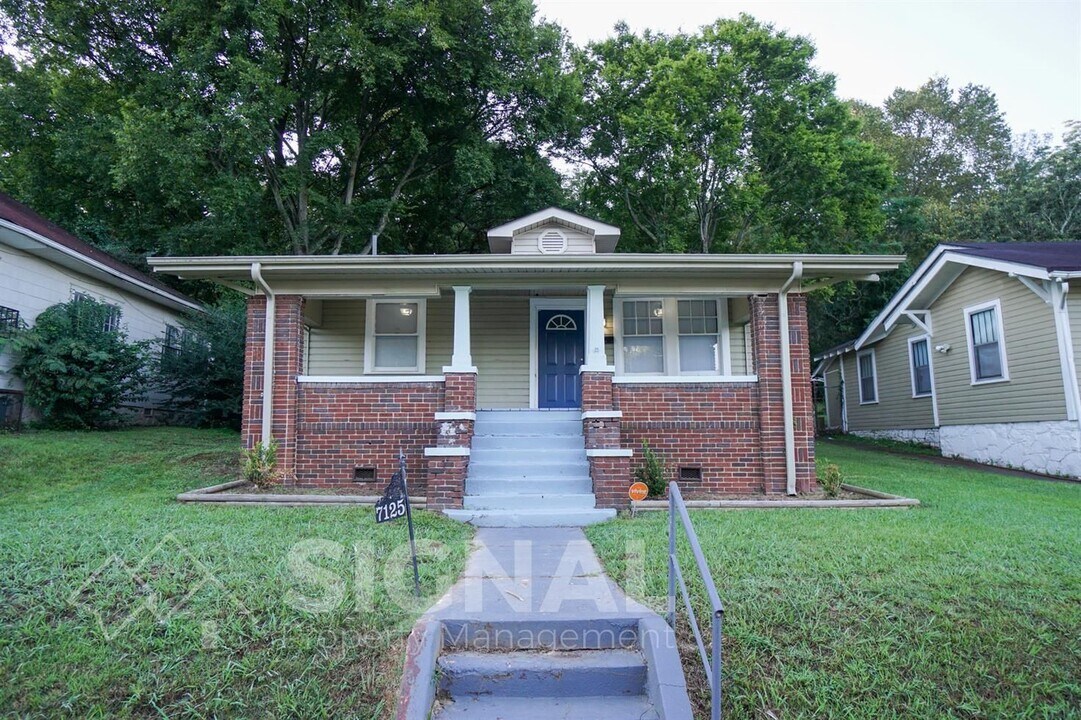 7125 3rd Ave S in Birmingham, AL - Building Photo