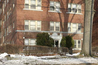 Fry Overlook in Lakewood, OH - Building Photo - Building Photo