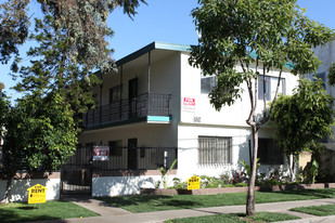 1047 E 5th St Apartamentos