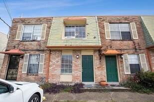 2109 Manson Ave in Metairie, LA - Building Photo