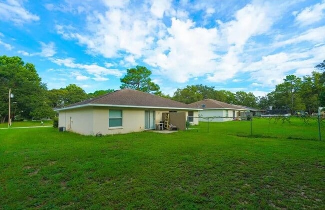 1093 N Lion Cub Point in Lecanto, FL - Building Photo - Building Photo