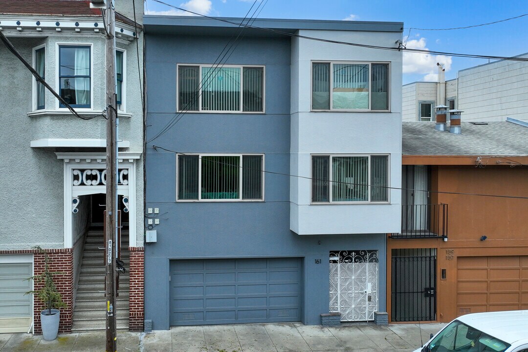 161 11th Ave in San Francisco, CA - Building Photo