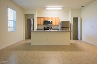 3005 NW 41st Pl in Cape Coral, FL - Building Photo - Building Photo