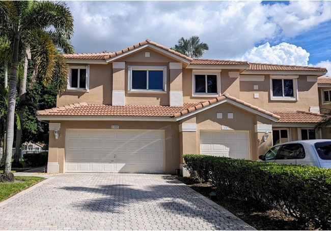 1181 SW 158th Ave in Pembroke Pines, FL - Building Photo - Building Photo