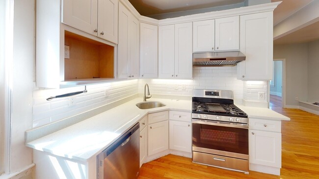 11 Anson St, Unit 2
