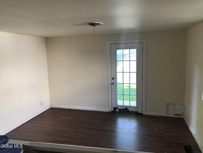 1007 19th St in Watervliet, NY - Building Photo - Building Photo