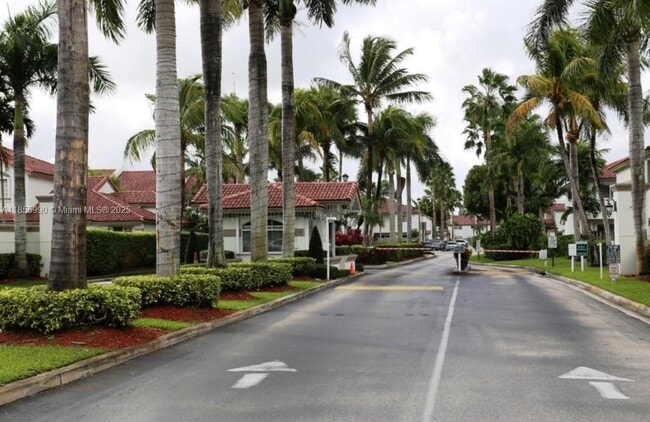 11480 NW 50th Terrace in Doral, FL - Building Photo - Building Photo