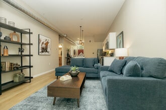 Rolling Meadows Apartments in Marquette, MI - Foto de edificio - Building Photo