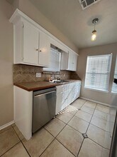 3815 SW Hickory Ln in Lawton, OK - Building Photo - Building Photo