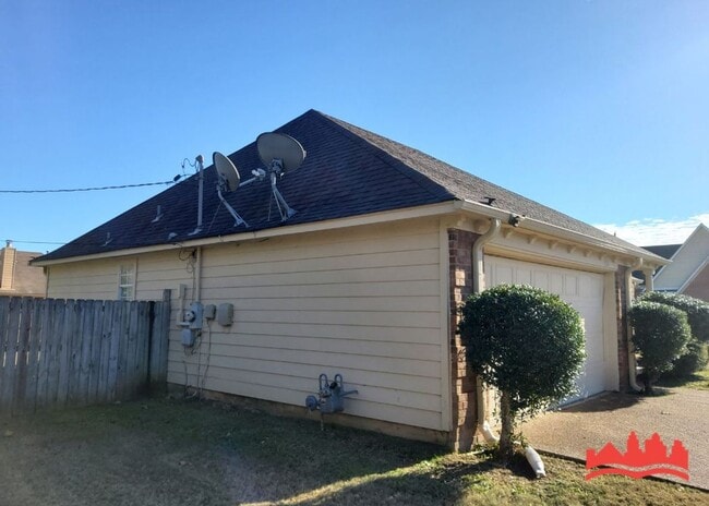 3936 Bittersweet Dr in Memphis, TN - Building Photo - Building Photo