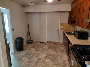 2559 Janice Cir NE in Birmingham, AL - Building Photo - Building Photo