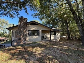2 Southport Ln in Bella Vista, AR - Building Photo - Building Photo