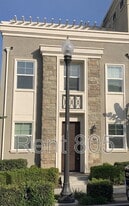 561 Winchester Dr in Oxnard, CA - Building Photo