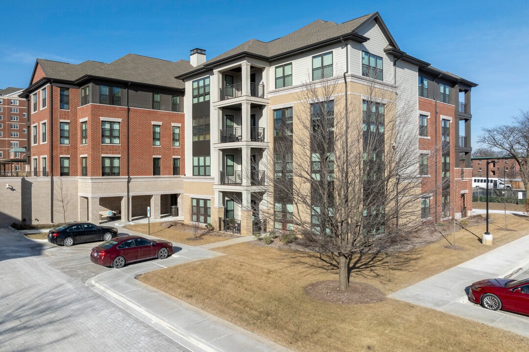 The Arboretum Villas at Plymouth Place in La Grange Park, IL - Building Photo