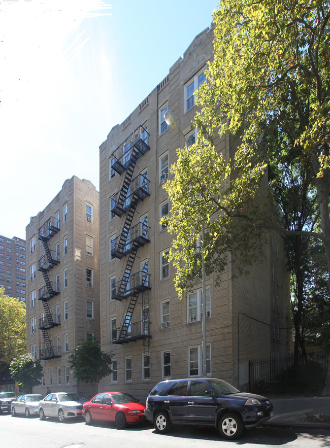 352 E 141st St in Bronx, NY - Building Photo - Building Photo