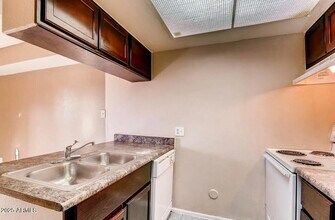 1424 N 53rd Ave in Phoenix, AZ - Building Photo - Building Photo