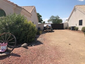 24212 N 42nd Dr in Glendale, AZ - Building Photo - Building Photo