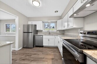 9475 Yorktown Dr in St. Louis, MO - Building Photo - Building Photo